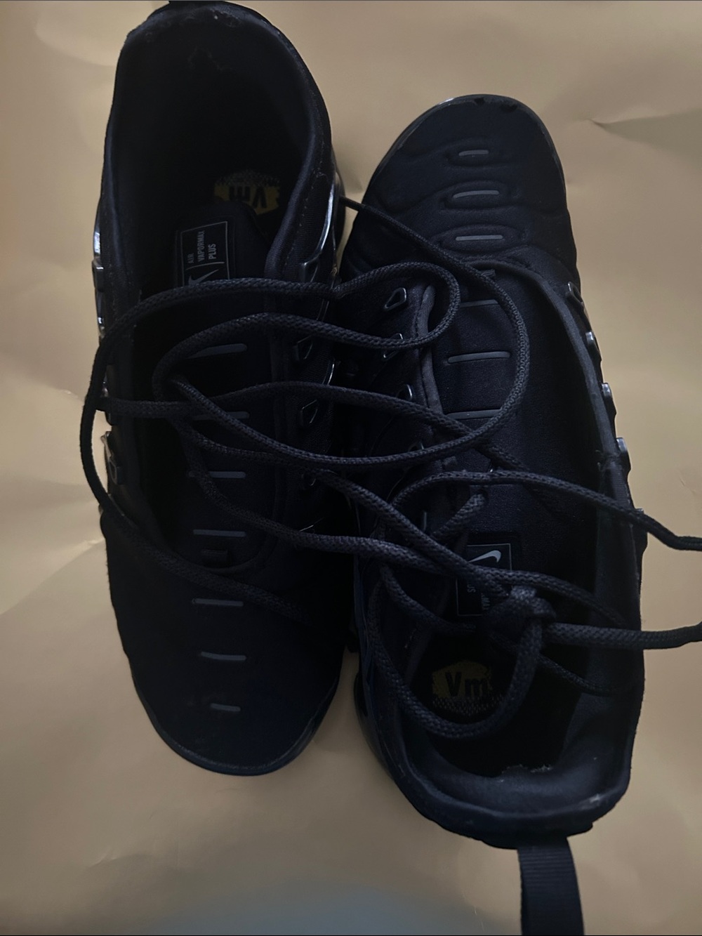 Nike Black Men's Casual Lace-Up Sneakers